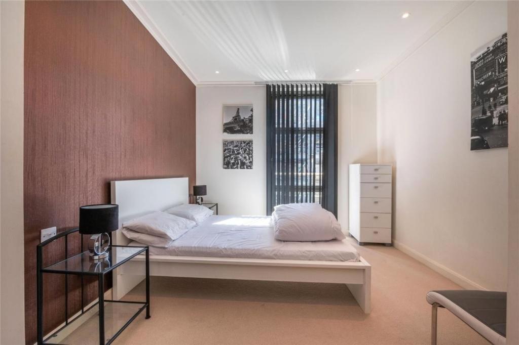 Penthouse Canary Wharf - Free Wifi Londra Dış mekan fotoğraf